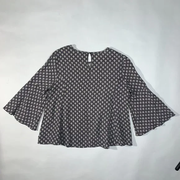 Top Part Two - Picture 6 of 7